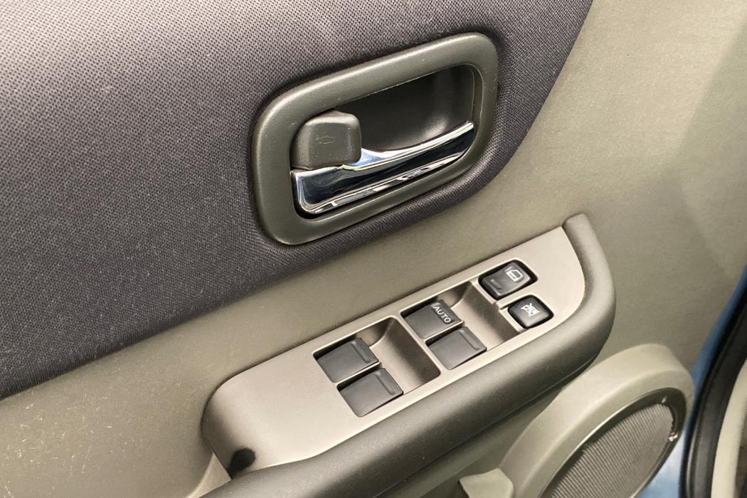 NISSAN X-TRAIL 2005