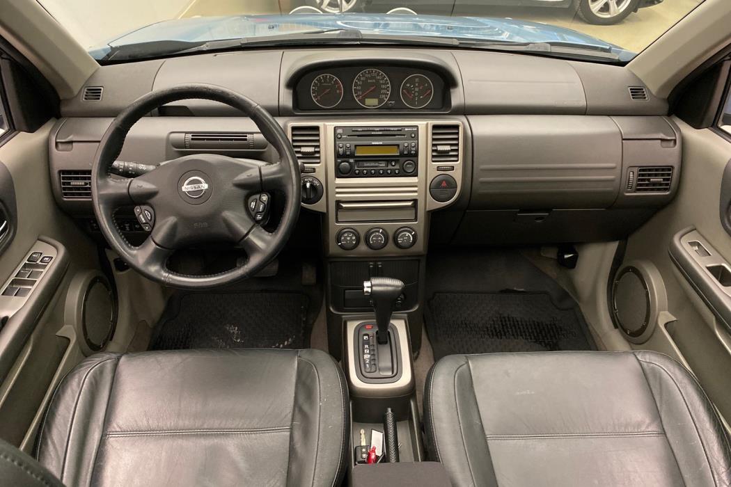 NISSAN X-TRAIL 2005