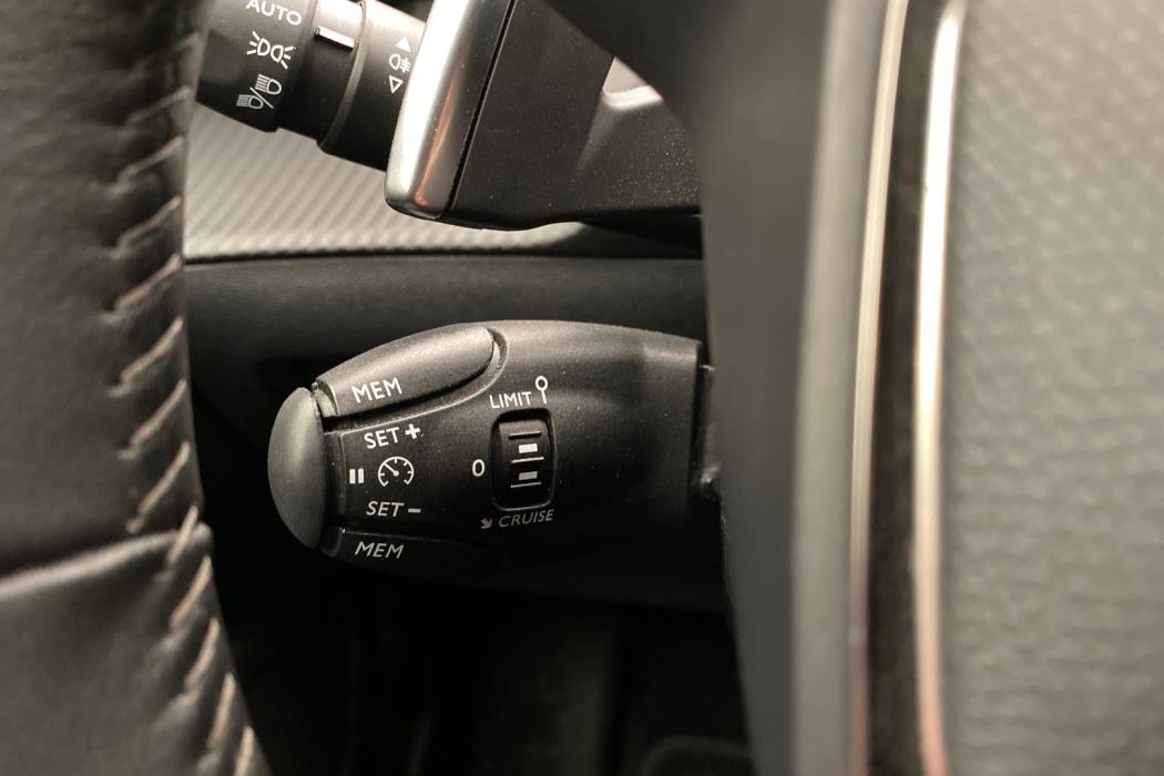 PEUGEOT 2008 2023