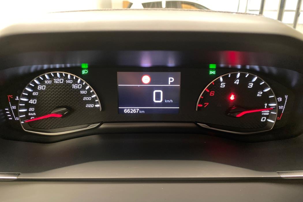 PEUGEOT 2008 2023
