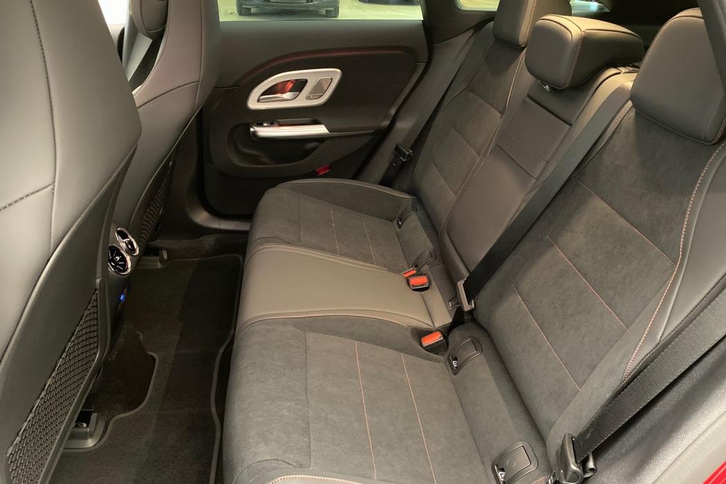 MERCEDES-BENZ CLA 2026