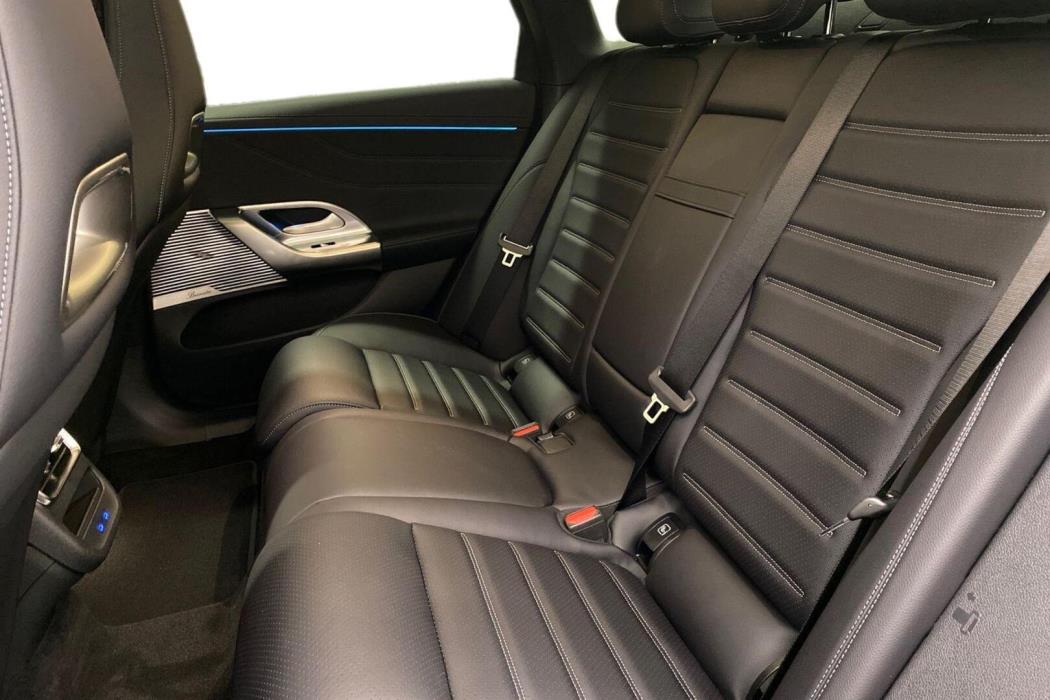 MERCEDES-BENZ C 2026