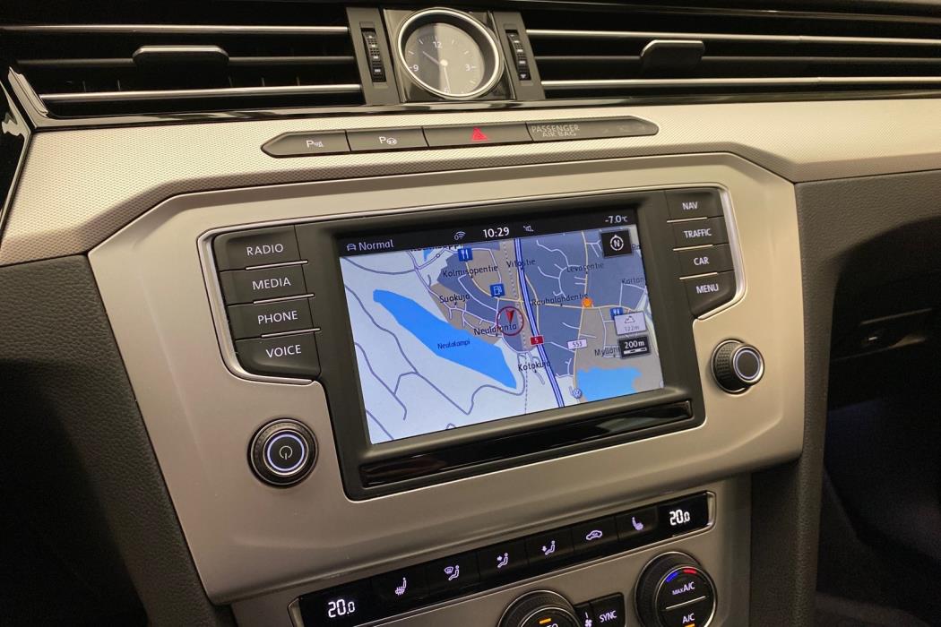 VOLKSWAGEN Passat 2017