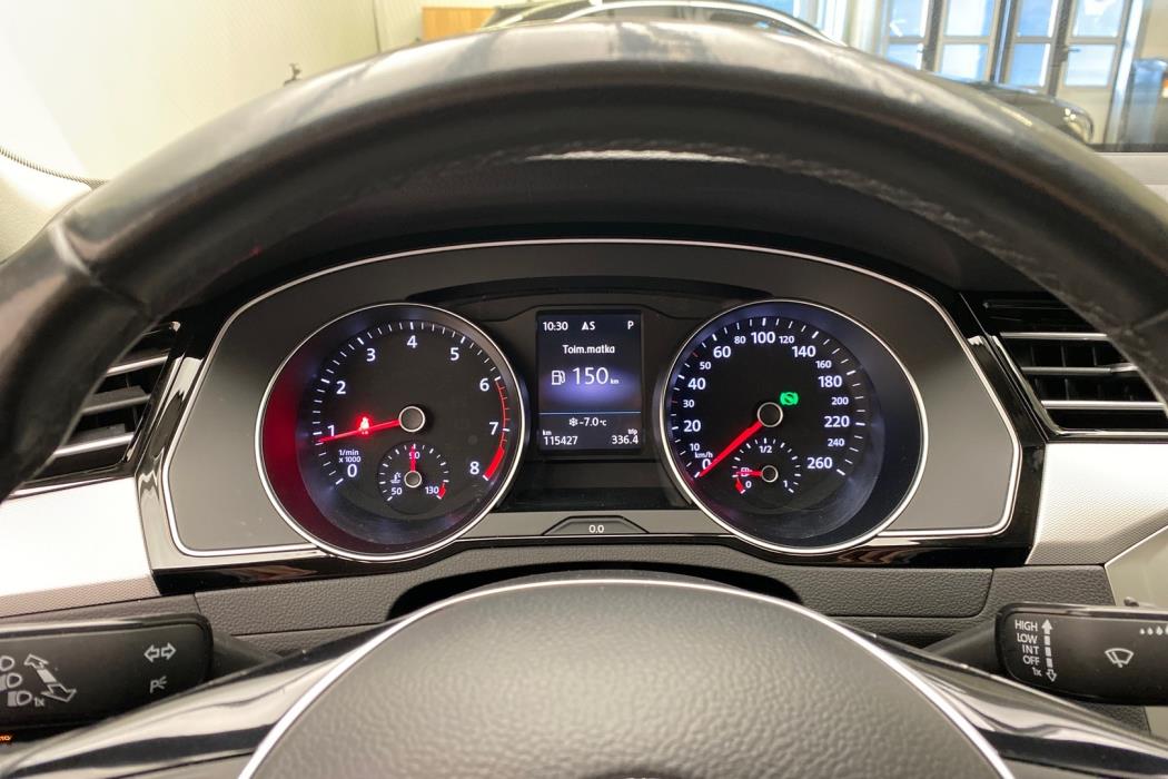 VOLKSWAGEN Passat 2017