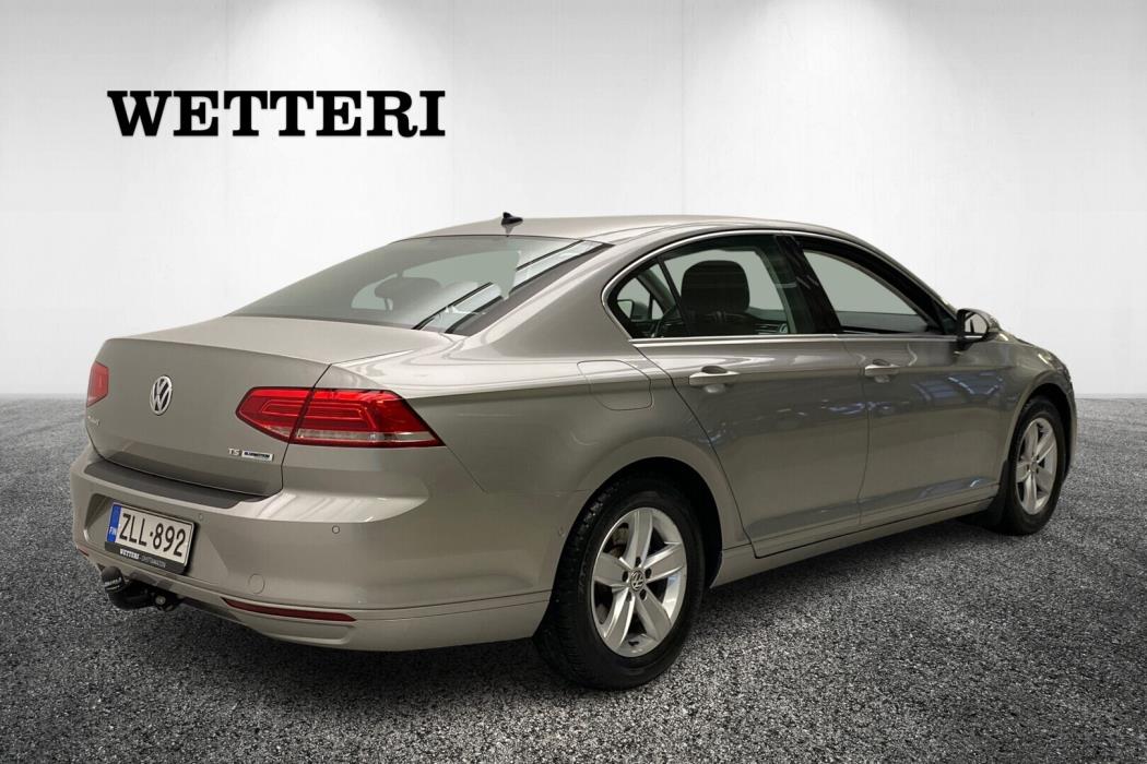 VOLKSWAGEN Passat 2017