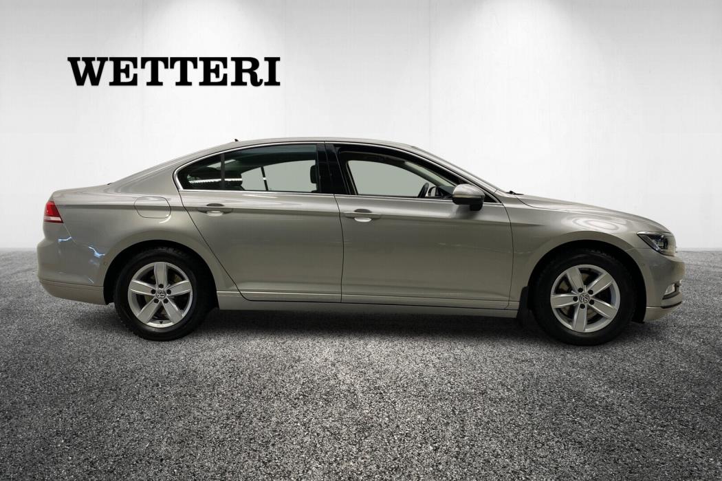 VOLKSWAGEN Passat 2017