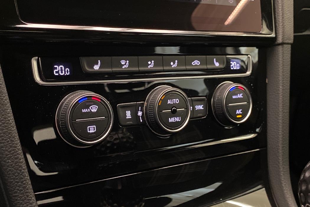 VOLKSWAGEN Golf 2018