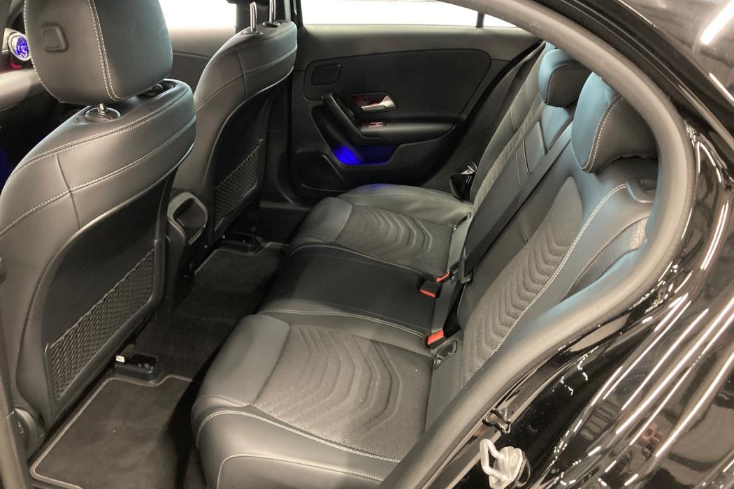 MERCEDES-BENZ A 2021