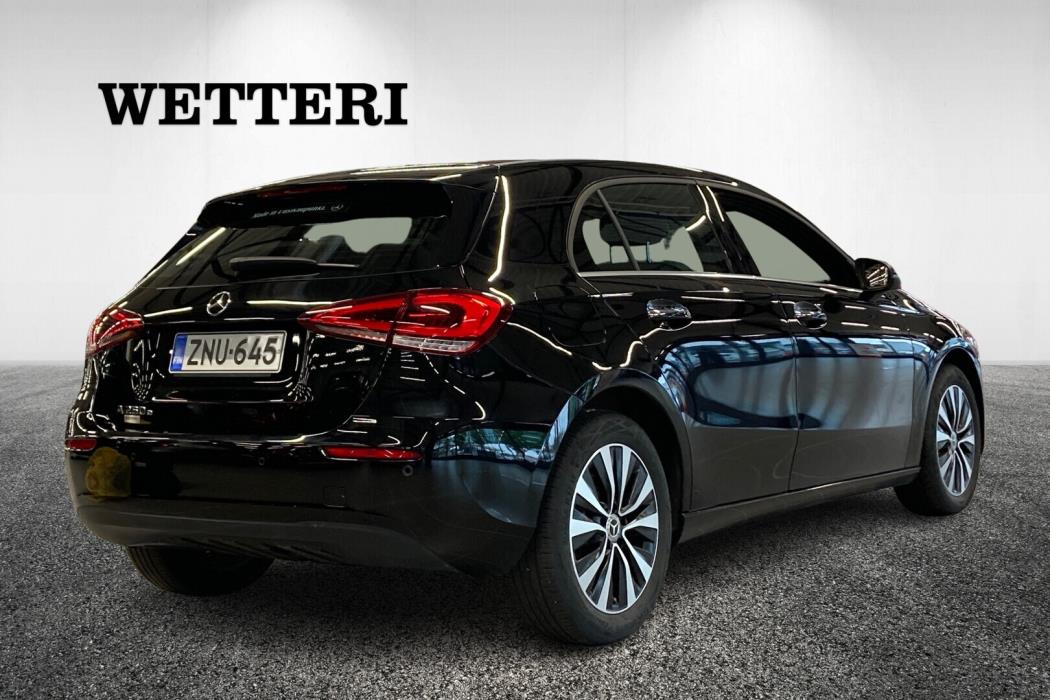 MERCEDES-BENZ A 2021