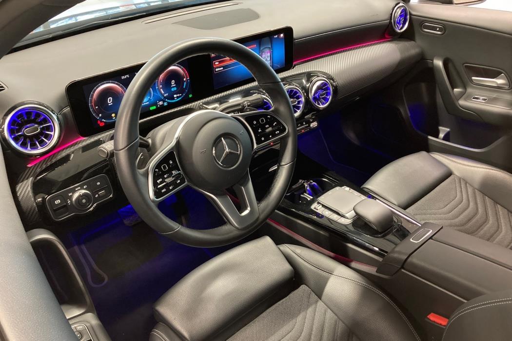 MERCEDES-BENZ A 2021