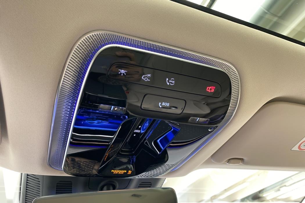 MERCEDES-BENZ EQS 2023