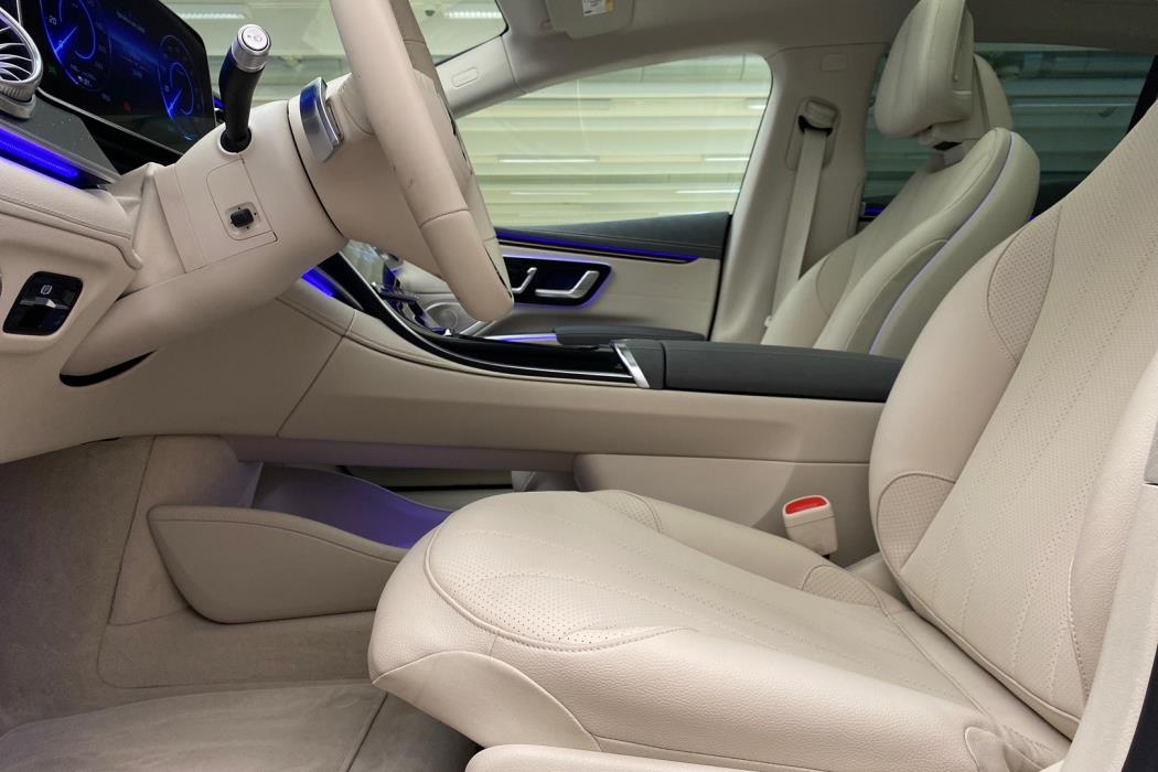 MERCEDES-BENZ EQS 2023