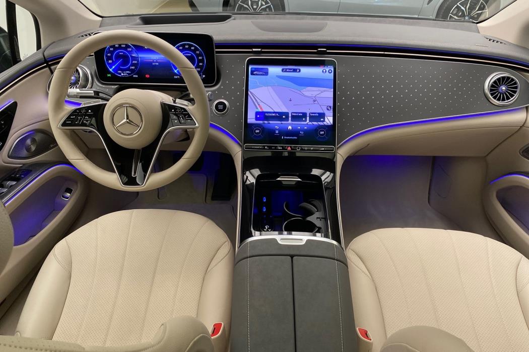 MERCEDES-BENZ EQS 2023