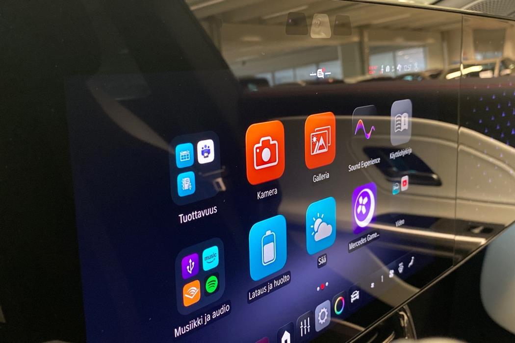 MERCEDES-BENZ CLA 2025