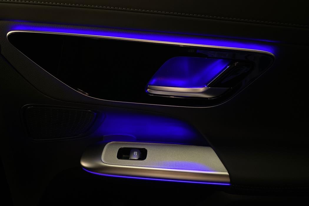 MERCEDES-BENZ GLC 2024