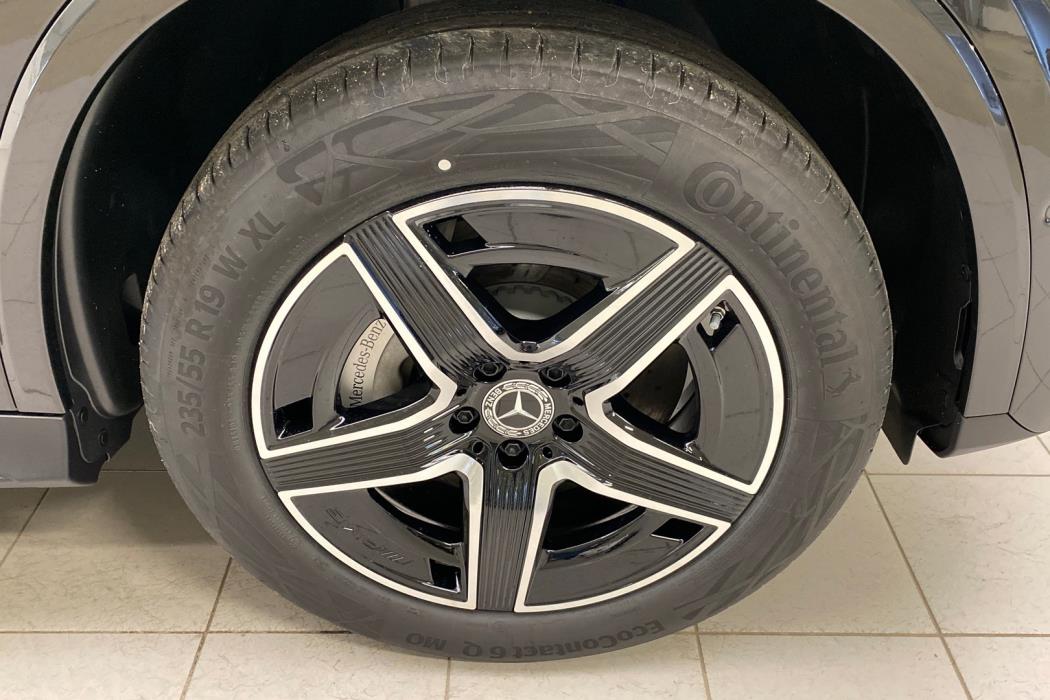 MERCEDES-BENZ GLC 2024