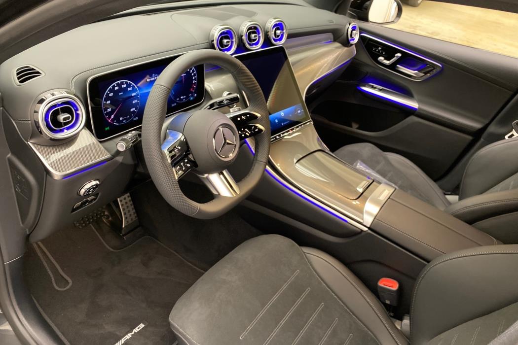 MERCEDES-BENZ GLC 2024