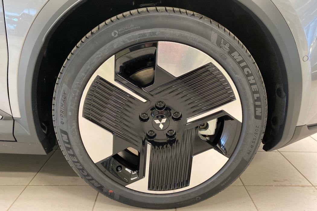 MITSUBISHI Eclipse Cross 2026