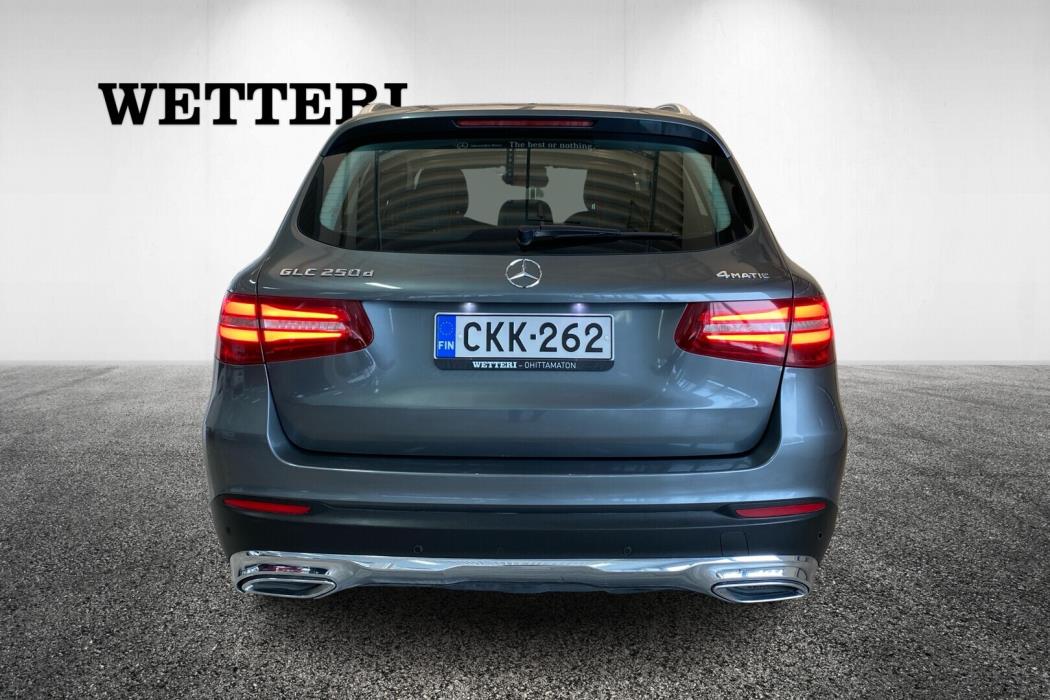 MERCEDES-BENZ GLC 2016