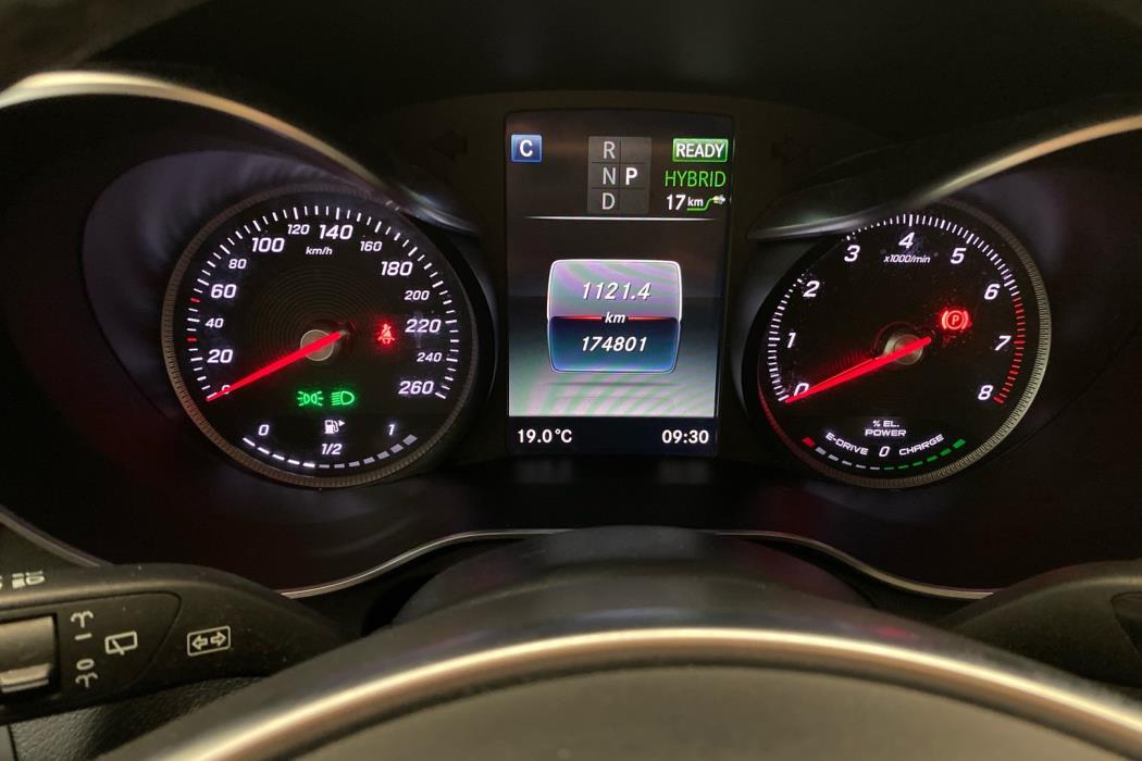 MERCEDES-BENZ GLC 2017