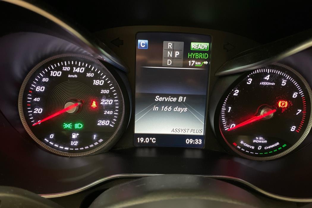 MERCEDES-BENZ GLC 2017