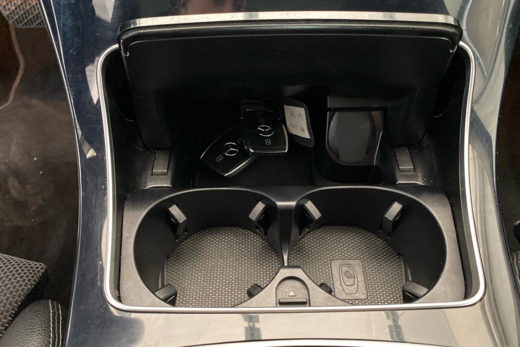 MERCEDES-BENZ C 2020