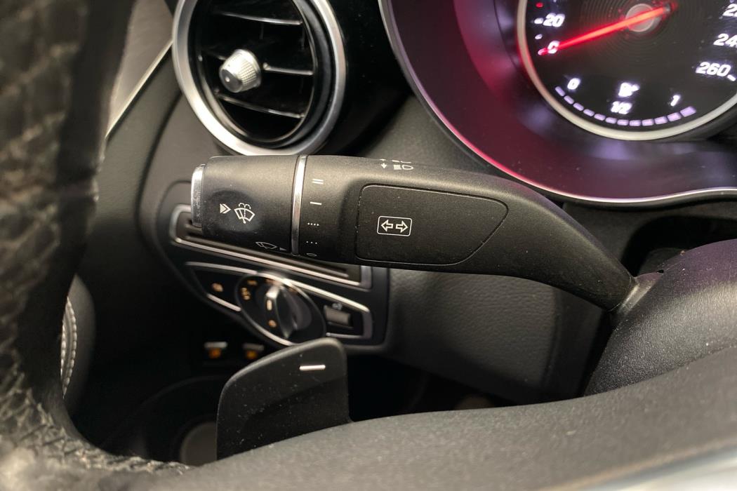 MERCEDES-BENZ C 2020