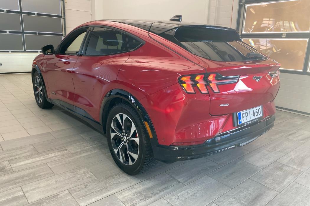 FORD Mustang Mach-E 2022