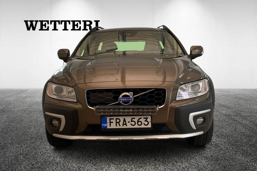 VOLVO XC70 2015