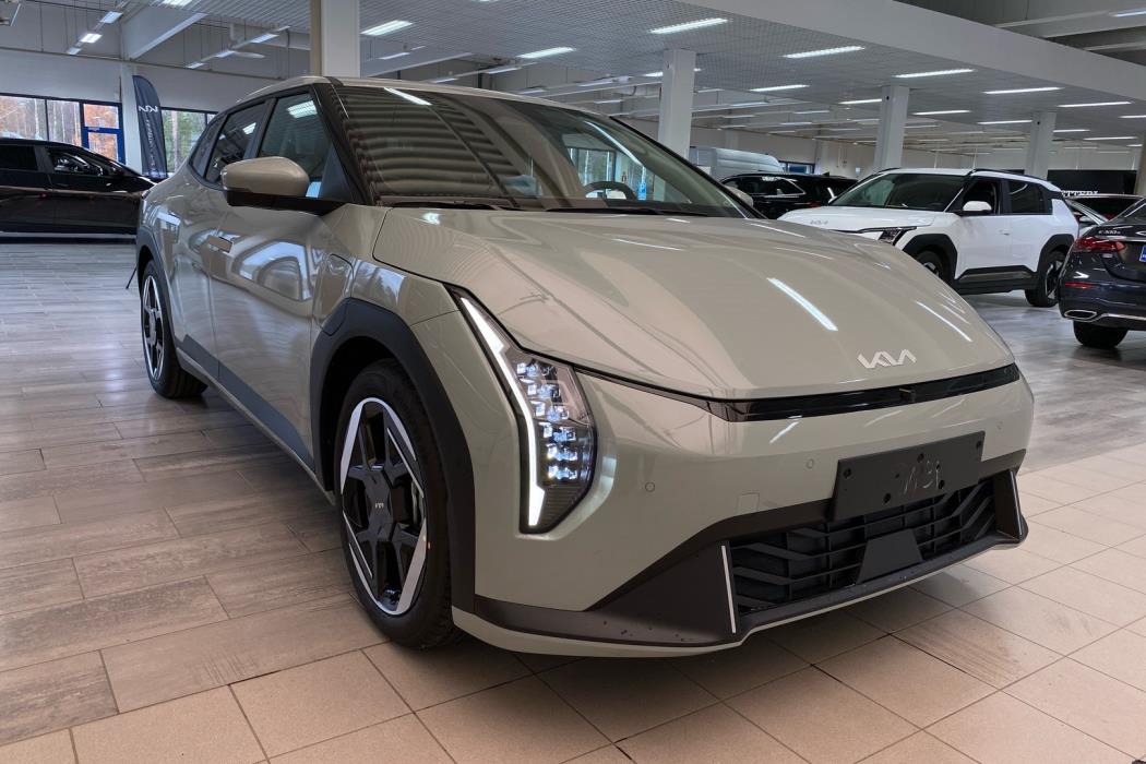 KIA EV4 2026