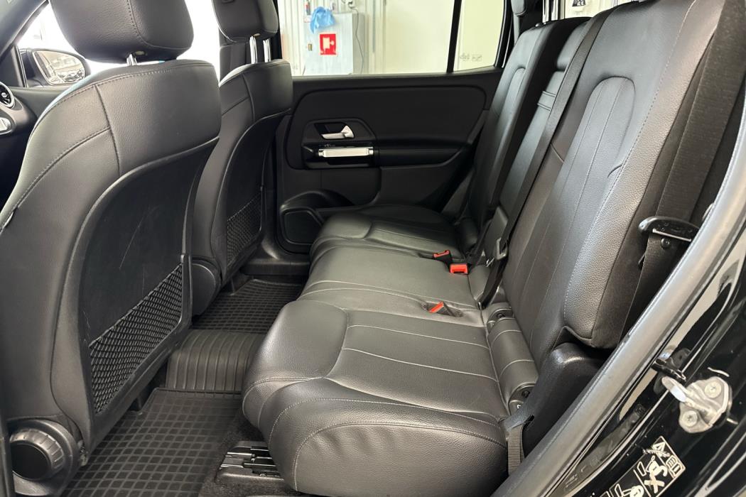 MERCEDES-BENZ GLB 2022