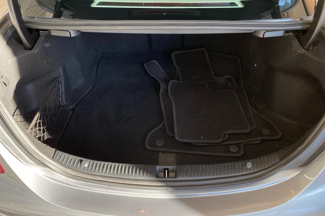 MERCEDES-BENZ C 2016