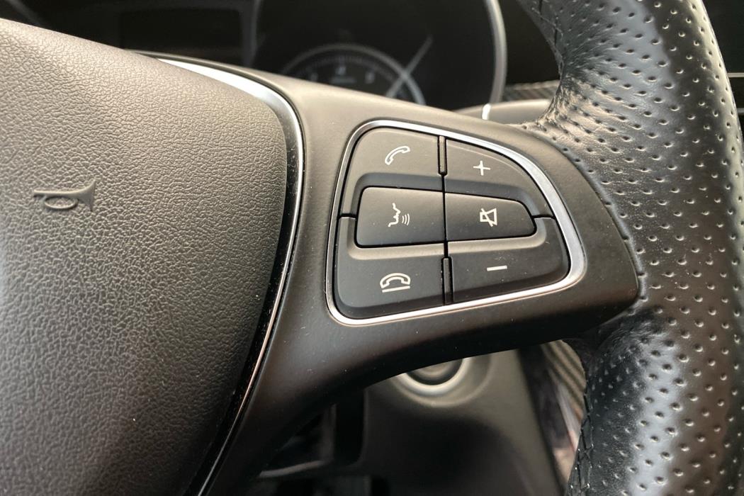 MERCEDES-BENZ C 2015