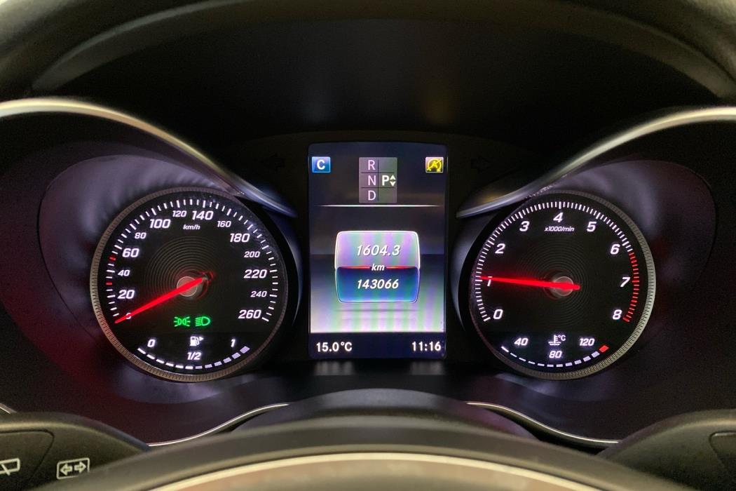 MERCEDES-BENZ C 2015