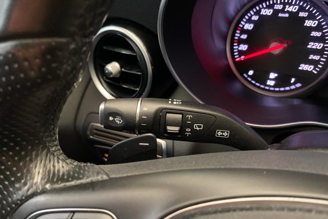 MERCEDES-BENZ C 2015