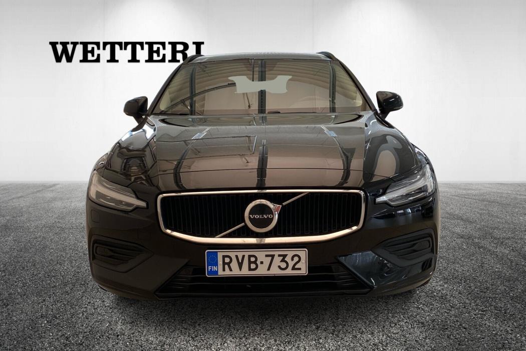 VOLVO V60 2023