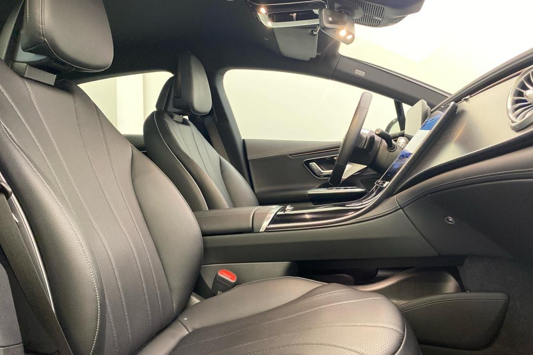 MERCEDES-BENZ EQE 2022