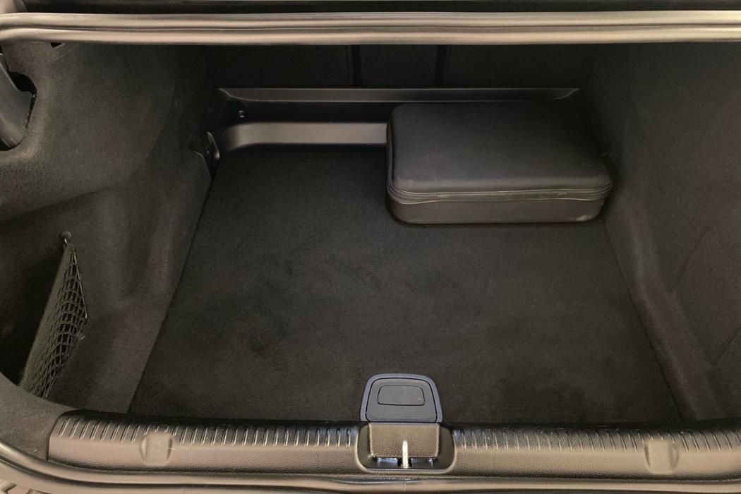 MERCEDES-BENZ EQE 2022