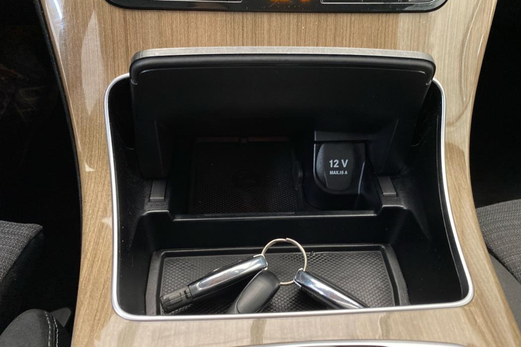 MERCEDES-BENZ C 2016