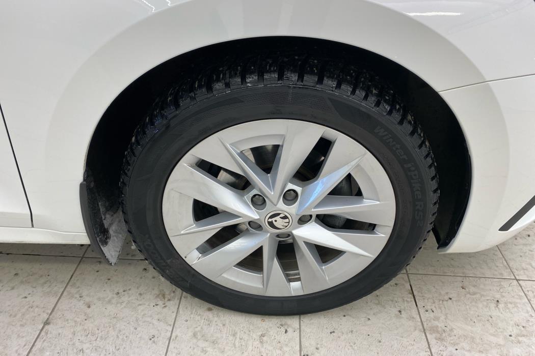 SKODA Octavia 2023