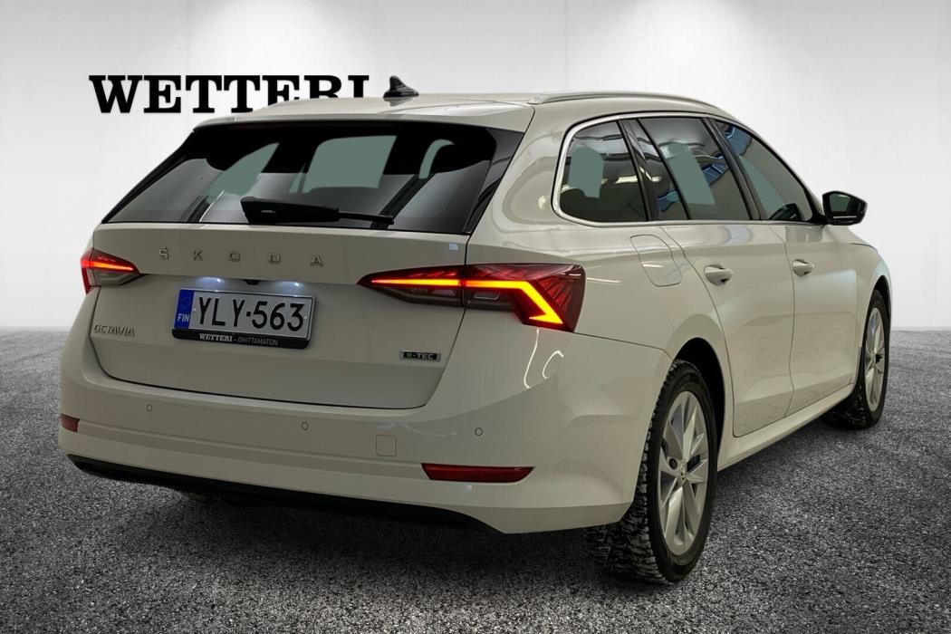 SKODA Octavia 2023