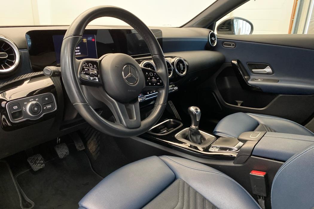 MERCEDES-BENZ A 2019