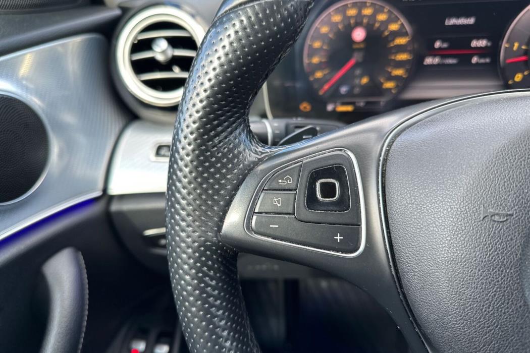 MERCEDES-BENZ E 2018