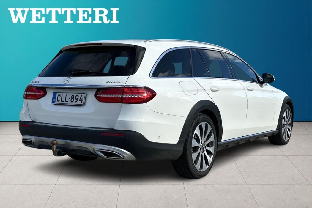 MERCEDES-BENZ E 2018