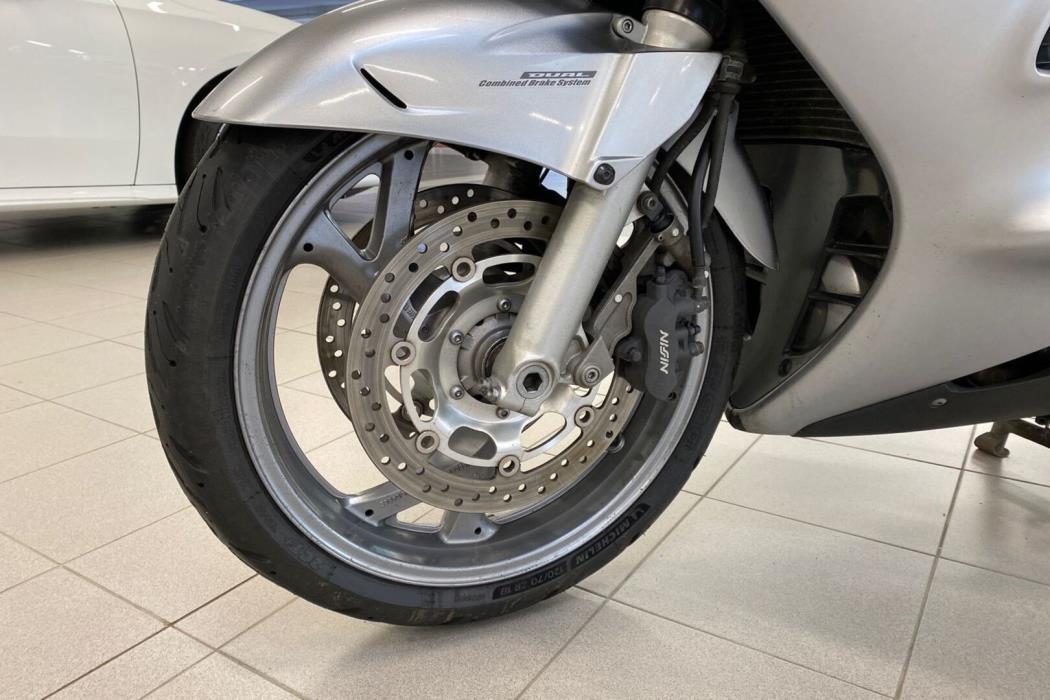 HONDA ST 2004