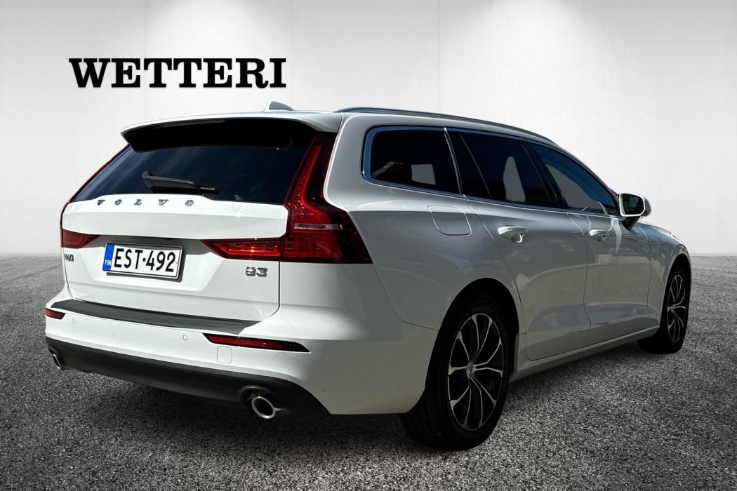 VOLVO V60 2021