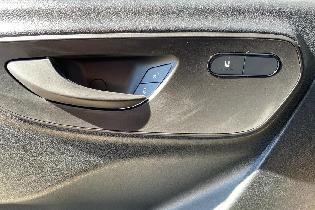 MERCEDES-BENZ Sprinter 2025