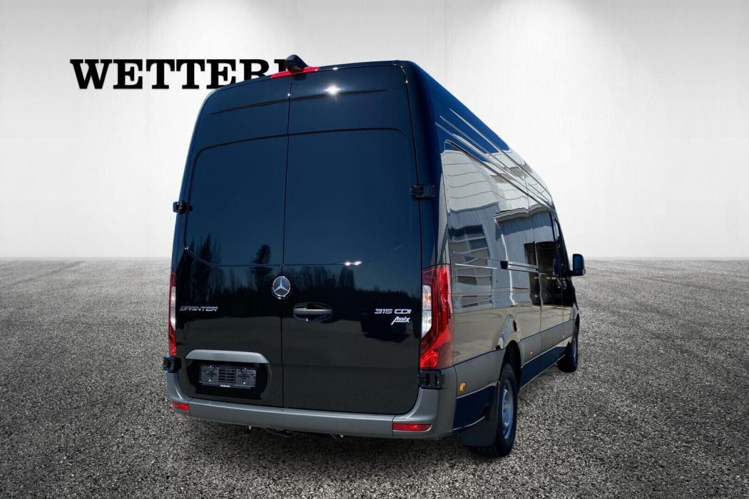 MERCEDES-BENZ Sprinter 2025