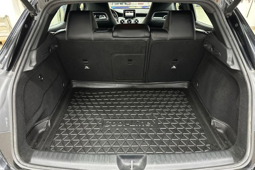 MERCEDES-BENZ GLA 2014