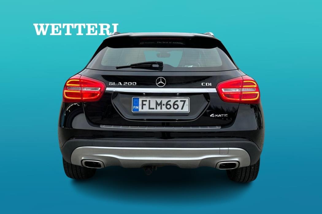 MERCEDES-BENZ GLA 2014